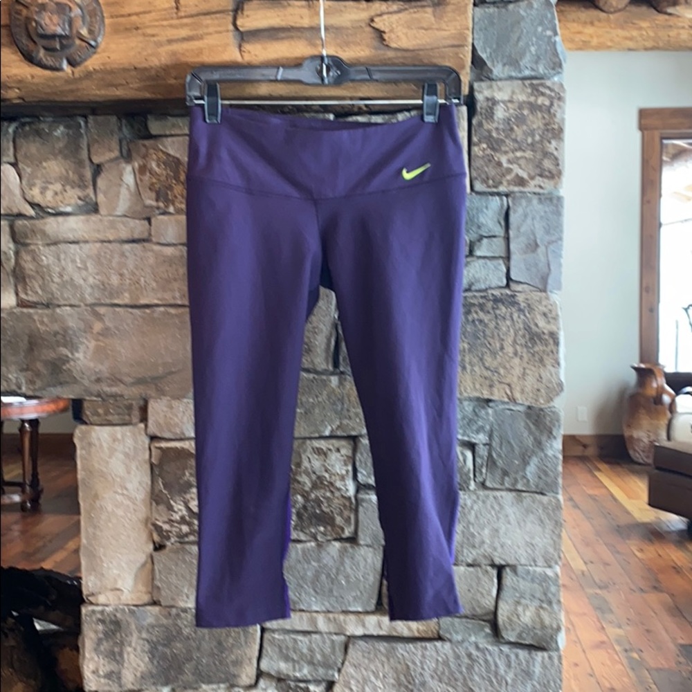 Nike capris